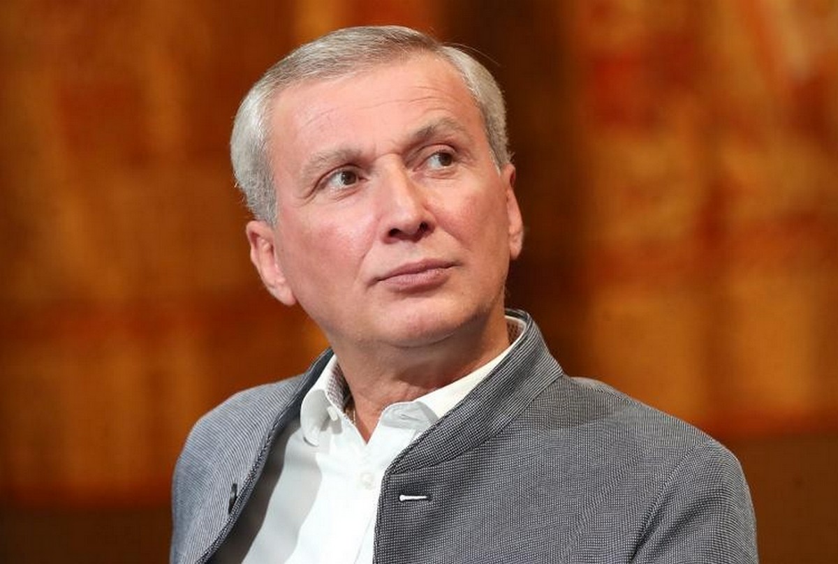 Лоран илер балет. Лоран илер. Руководитель труппы. Вазиев махар хасанович большой театр. Худрук большого театра махар вазиев.